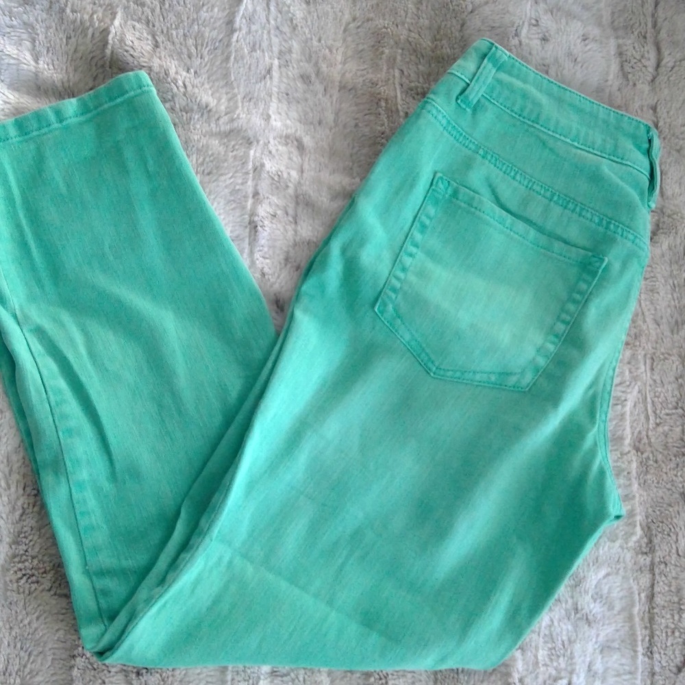 Platinum Chico's 6 Distressed Teal Jeans
